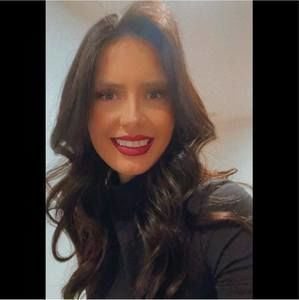 Meet your Posher, Caroline